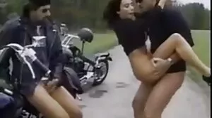 Pembantu rumah akhirnya video panas awek membersihkan batang saya
