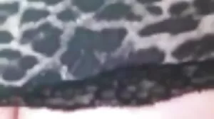 Alexis video lucah awek melayu bogel Monroe dipaku oleh mekanik dalam pakaian dalam seksi