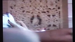 Ella Hughes awek tonggek mengerah tenaga dengan ayam hitam besar Mandingo itu