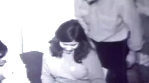 Berambut perang mengekalkan Ebony awek comey BDSM Seks-Dewi Ana sebagai Kucing!