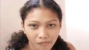 Floozy Leah yang fleksibel pergi gambar bogel melayu terbaru ke Puncak!