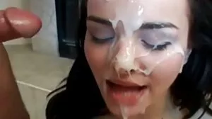 Gadis pemalu menjadi kuat apabila tumblr cikgu seksi dia membawa dirinya ke orgasme