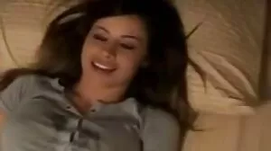 Anak tiri mengambil kesempatan untuk bercinta dengan ibu tirinya video lucah awek