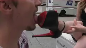 Bridgette kena tutuh B Facefucked oleh BBC sebelum Assfucking