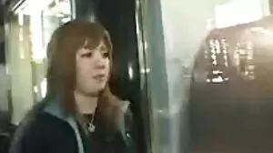 Hot Cougar Menawarkan video lucah awek melayu tudung Farajnya kepada Anak Tiri